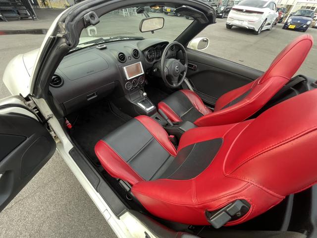 コペン アクティブトップ　ナビ　ＡＴ　ＡＢＳ　ＣＤ　ＤＶＤ再生　アルミホイール　衝突安全ボディ　エアコン　パワーステアリング（11枚目）