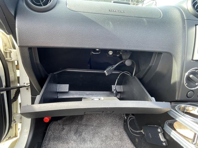 コペン アクティブトップ　ＥＴＣ　ナビ　ＴＶ　シートヒーター　ＡＴ　ＡＢＳ　ＣＤ　ＤＶＤ再生　ＵＳＢ　アルミホイール　衝突安全ボディ　エアコン　パワーステアリング（33枚目）