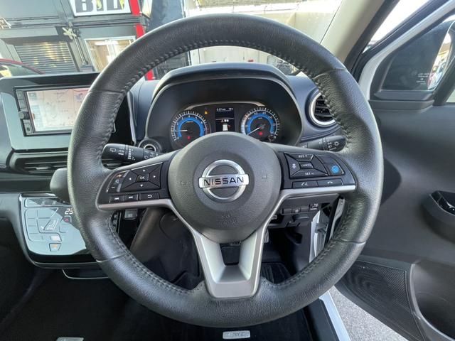 デイズ ハイウェイスター　Ｇターボ　ドライブレコーダー　ＥＴＣ　全周囲カメラ　ナビ　ＴＶ　クリアランスソナー　オートクルーズコントロール　衝突被害軽減システム　オートライト　ＬＥＤヘッドランプ　スマートキー　電動格納ミラー　ベンチシート（3枚目）