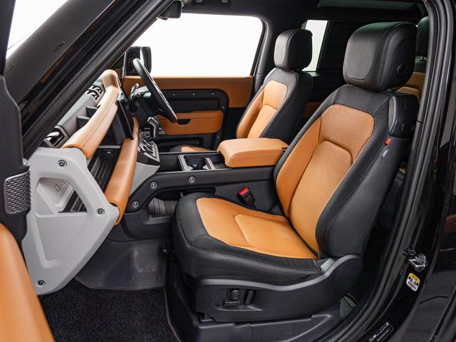 ディフェンダー ９０Ｘ－ダイナミックＨＳＥ　Ｄ３００　認定中古車　エアサス　シートヒーター＆クーラー　デジタルミラー　サンルーフ　純正２０インチアルミ　ＭＥＲＩＤＩＡＮ　ブラックパック　メモリ付きパワーシート　スマートフォンパック　全周囲カメラ　ナビ（34枚目）