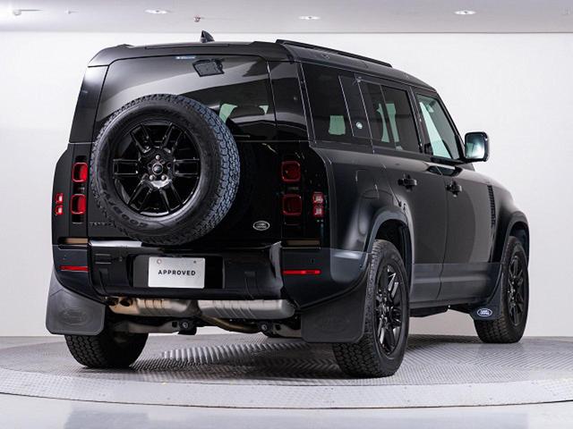 ディフェンダー １１０Ｓ　Ｄ３００　認定中古車　スライディングパノラミックルーフ　全席シートヒーター　マッドフラップ　ブラックエクステリアパック　純正１９インチアルミ　プライバシーガラス　　スマートフォンパック　サラウンドビューカメラ（16枚目）