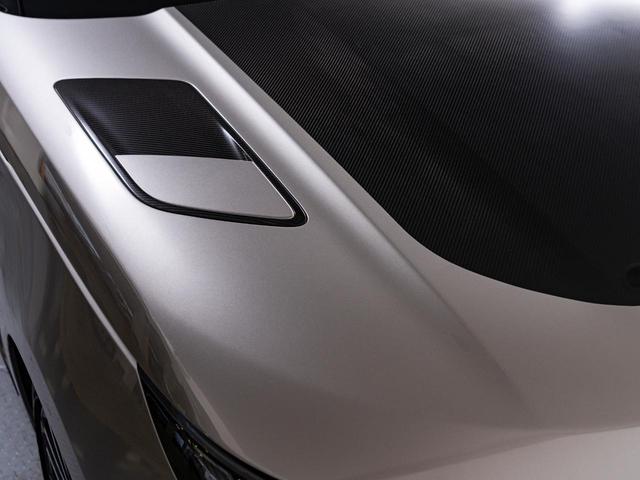 レンジローバースポーツ ＳＶエディションワン　認定中古車　スライディングサンルーフ　ノイズキャンセリング機能　シートマッサージ　２３インチアルミ　ヘッドアップディスプレイ　パワーテールゲート　カーボン　パドルシフト　３Ｄサラウンドカメラ（20枚目）