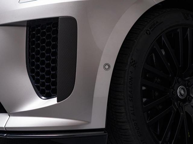 レンジローバースポーツ ＳＶエディションワン　認定中古車　スライディングサンルーフ　ノイズキャンセリング機能　シートマッサージ　２３インチアルミ　ヘッドアップディスプレイ　パワーテールゲート　カーボン　パドルシフト　３Ｄサラウンドカメラ（21枚目）