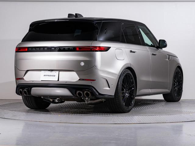 レンジローバースポーツ ＳＶエディションワン　認定中古車　スライディングサンルーフ　ノイズキャンセリング機能　シートマッサージ　２３インチアルミ　ヘッドアップディスプレイ　パワーテールゲート　カーボン　パドルシフト　３Ｄサラウンドカメラ（30枚目）