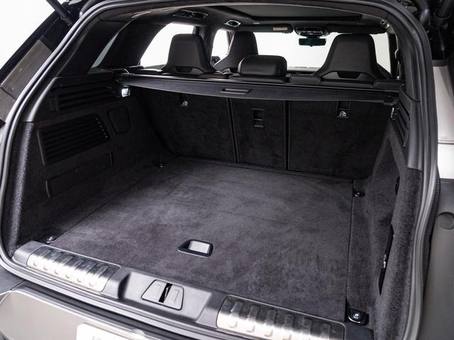 レンジローバースポーツ ＳＶエディションワン　認定中古車　スライディングサンルーフ　ノイズキャンセリング機能　シートマッサージ　２３インチアルミ　ヘッドアップディスプレイ　パワーテールゲート　カーボン　パドルシフト　３Ｄサラウンドカメラ（71枚目）