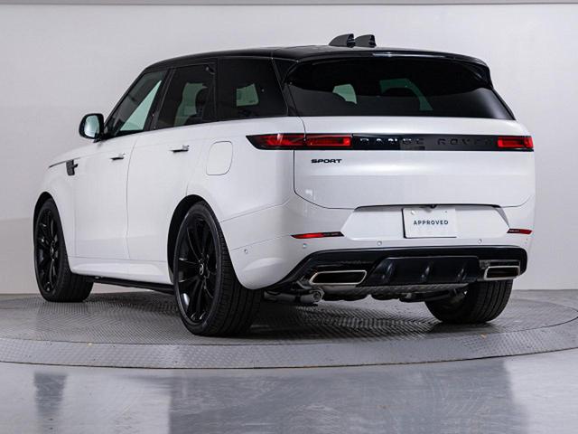 在庫確認や見積もり依頼、ご来店予約は専用フォーム、または「０５２-２４２-７６３１」ジャガーランドローバー名古屋中央までお気軽にお問合せください。