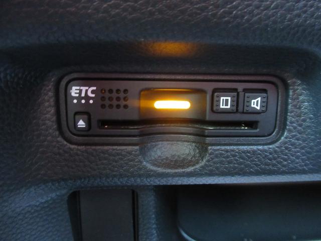 Ｎ－ＢＯＸカスタム Ｇ・Ｌホンダセンシング　★ワンオーナー車★４ＷＤ★車検Ｒ９．１１月まで★バックカメラ★純正ナビ・ＴＶ★シートヒーター★クルーズコントロール★ＥＴＣ★ドライブレコーダー★左側パワースライドドア★プッシュスタート★スマートキ２個（13枚目）