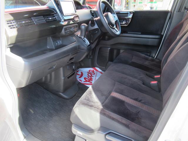 Ｎ－ＢＯＸカスタム Ｇ・Ｌホンダセンシング　★ワンオーナー車★４ＷＤ★車検Ｒ９．１１月まで★バックカメラ★純正ナビ・ＴＶ★シートヒーター★クルーズコントロール★ＥＴＣ★ドライブレコーダー★左側パワースライドドア★プッシュスタート★スマートキ２個（21枚目）