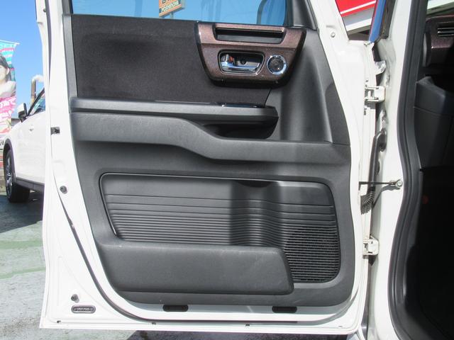 Ｎ－ＢＯＸカスタム Ｇ・Ｌホンダセンシング　★ワンオーナー車★４ＷＤ★車検Ｒ９．１１月まで★バックカメラ★純正ナビ・ＴＶ★シートヒーター★クルーズコントロール★ＥＴＣ★ドライブレコーダー★左側パワースライドドア★プッシュスタート★スマートキ２個（64枚目）