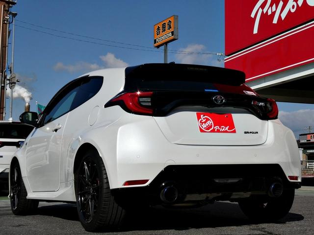 ＧＲヤリス ＲＺ　ハイパフォーマンス　ワンオーナー　禁煙車　ＪＢＬサウンド　プリクラッシュセーフティクルーズ　バックモニターフルセグＴＶ　４ＷＤ　ブラインドスポットモニター　社外マフラー　ＬＥＤヘッドライト　フォグランプ（23枚目）