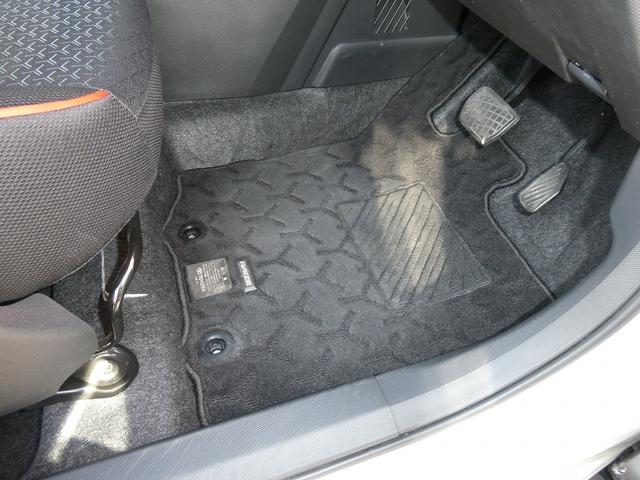 ライズ Z ★ワンオーナー車★車検R9.3月★走行19000Km台★バックカメラ★純正ナビ・TV★シートヒーター★クルーズコントロール★ETC★ドライブレコーダー★プッシュスタート★スマートキー2個(26枚目)