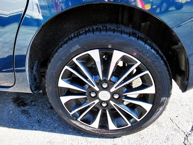 タント X SAIII 全方位モニター 4WD スマートアシスト3 プリクラッシュセーフティ オートマティックハイビーム 両側パワースライドドア シートヒーター アイドリングストップ LEDヘッドライト 純正アルミ(21枚目)