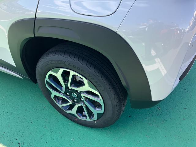 フロンクス １型　スズキ純正９インチ全方位カメラ付きナビ　スズキコネクト（32枚目）