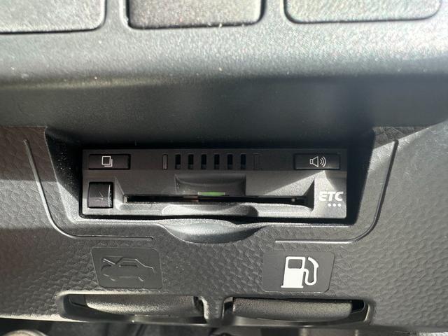 ルーミー カスタムＧ　両側パワースライドドア　ドライブレコーダー　ＴＶ　　電動パーキングブレーキ＆ブレーキホールド　ＥＴＣ　　アイドリングストップ（31枚目）