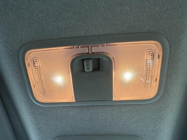 ルーミー カスタムＧ　両側パワースライドドア　ドライブレコーダー　ＴＶ　　電動パーキングブレーキ＆ブレーキホールド　ＥＴＣ　　アイドリングストップ（34枚目）