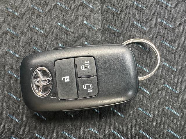 ルーミー カスタムＧ　両側パワースライドドア　ドライブレコーダー　ＴＶ　　電動パーキングブレーキ＆ブレーキホールド　ＥＴＣ　　アイドリングストップ（41枚目）