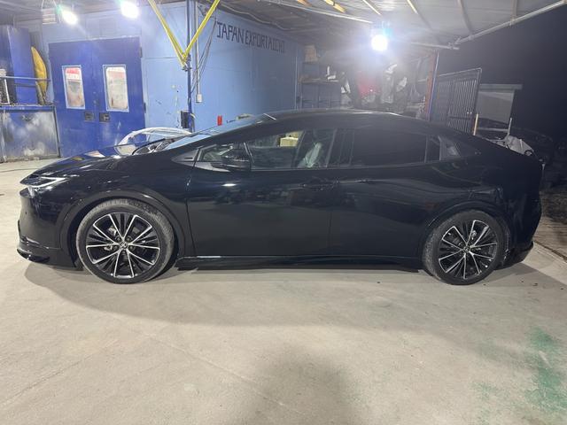 プリウス Z サンルーフ パノラミックビューモニターバックモニター シートエアコン&シートヒーター ステアリングヒーター ETC BSM モデリスタエアロ(5枚目)