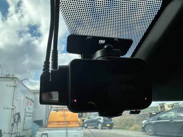 プリウス Z パノラミックビューモニター ステアリングヒーター ETC2.0 AC100V パワーバックドア シートエアコン&シートヒーター パワーシート ドライブレコーダーSD無 モデリスタエアロ(37枚目)