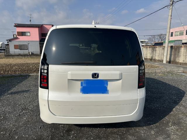 フリード ｅ：ＨＥＶエアー　両側パワースライドドア　ドライブレコーダー　バックカメラ　ＴＶ　電動パーキングブレーキ＆ブレーキホールド（3枚目）