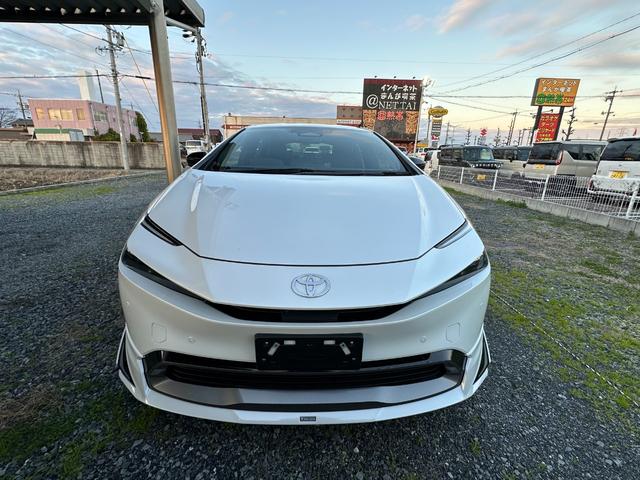 プリウス Ｚ　パノラミックビューモニターバックモニター　シートエアコン＆シートヒーター　パワーバックドア　パワーシート（2枚目）