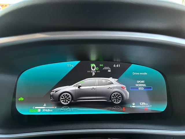 カローラスポーツ ハイブリッドＧ　Ｚ　アップルカープレイ　シートヒーター　クルーズコントロール　ブレーキホールド　ＴＶ　バックカメラ（26枚目）