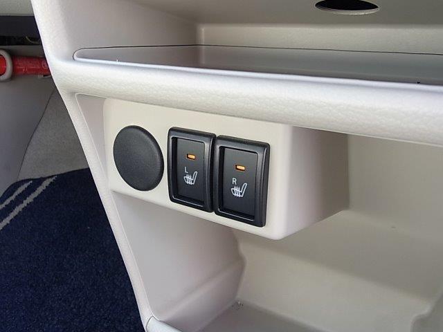アルトラパン モード　禁煙／Ｂｌｕｅｔｏｏｔｈ／バックカメラ／ＨＩＤ／ＥＴＣ／衝突軽減ブレーキ／前席シートヒーター／スマートキー／ＤＶＤ再生／イモビライザー（15枚目）