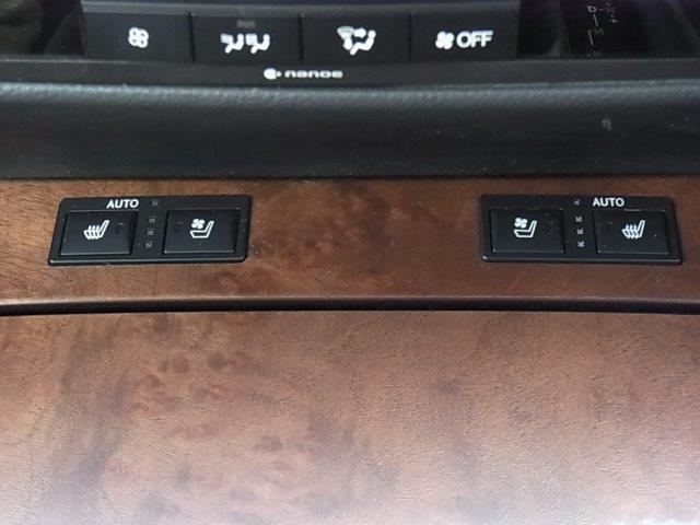 GS GS200t Iパッケージ /黒革エアシート/禁煙/ナビTV/Bluetooth/後期/LED/バックカメラ/ETC/衝突軽減ブレーキ/クルーズコントロール/車高調(20枚目)