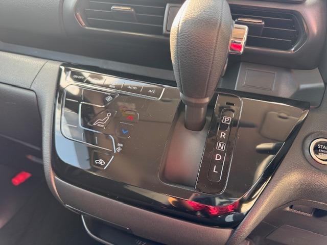 ルークス ハイウェイスター X /電動スライド/全周囲カメラ/衝突軽減ブレーキ/スマートキー/後席送風機/イオンエアコン/イモビライザー/オートライト/アイドリングストップ(18枚目)