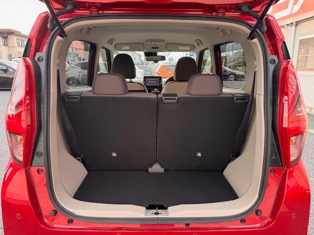 デイズ Ｘ　／禁煙／９型ナビＴＶ／Ｂｌｕｅｔｏｏｔｈ／バックカメラ／衝突軽減ブレーキ／スマートキー／ＤＶＤ再生／イモビライザー／オートライト／オートエアコン（14枚目）