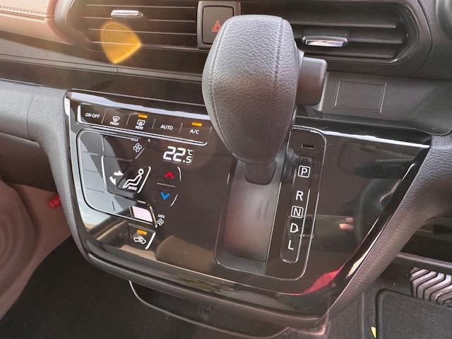 デイズ Ｘ　／禁煙／９型ナビＴＶ／Ｂｌｕｅｔｏｏｔｈ／バックカメラ／衝突軽減ブレーキ／スマートキー／ＤＶＤ再生／イモビライザー／オートライト／オートエアコン（20枚目）