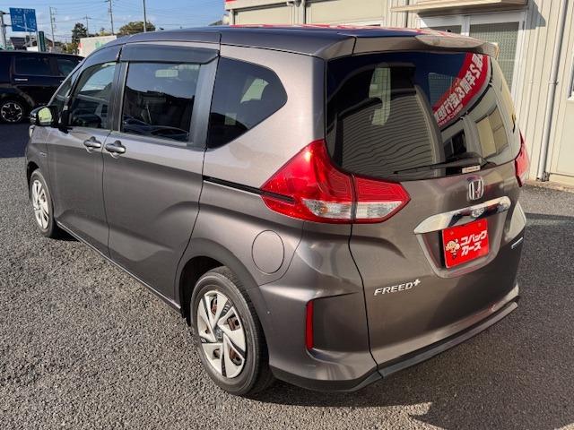 【初めてお車をご購入される方】知識や経験豊富なスタッフが丁寧にご案内させて頂きます