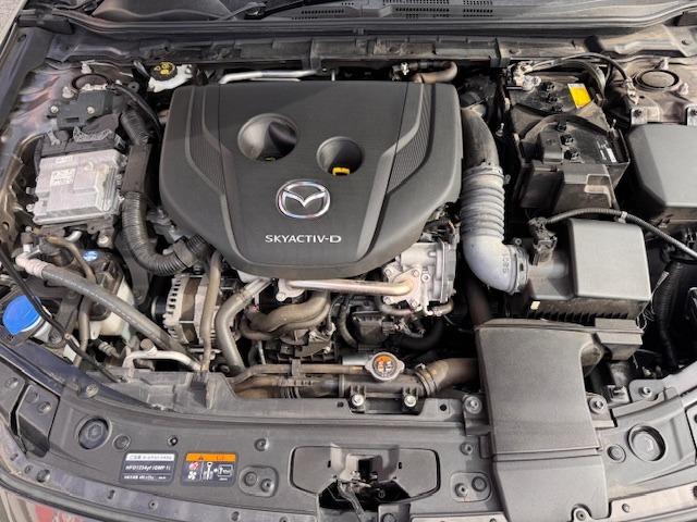 MAZDA3セダン XD Lパッケージ /黒革/禁煙/ナビTV/Bluetooth/LED/全周囲カメラ/ETC/衝突軽減ブレーキ/前席シートヒーター/レーダークルーズ(17枚目)