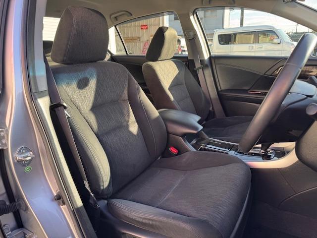 アコードハイブリッド LX /禁煙/ナビTV/Bluetooth/LED/バックカメラ/ETC/衝突軽減ブレーキ/レーダークルーズ/スマートキー/DVD再生(9枚目)