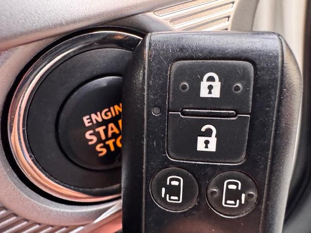 スペーシアカスタム ハイブリッドXS /両側電動スライド/半革/禁煙/ナビTV/Bluetooth/LED/バックカメラ/ドライブレコーダー/ETC/衝突軽減ブレーキ(12枚目)