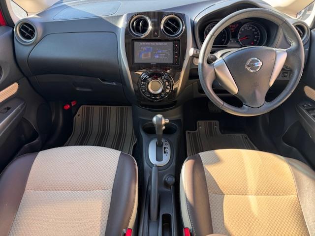 ノート Ｘ　ブランナチュール　インテリア　半革シート／禁煙／ディスプレイオーディオ／バックカメラ／ＥＴＣ／衝突軽減ブレーキ／レーンキープアシスト／オートライト／スマートキー／プッシュスタート／（8枚目）