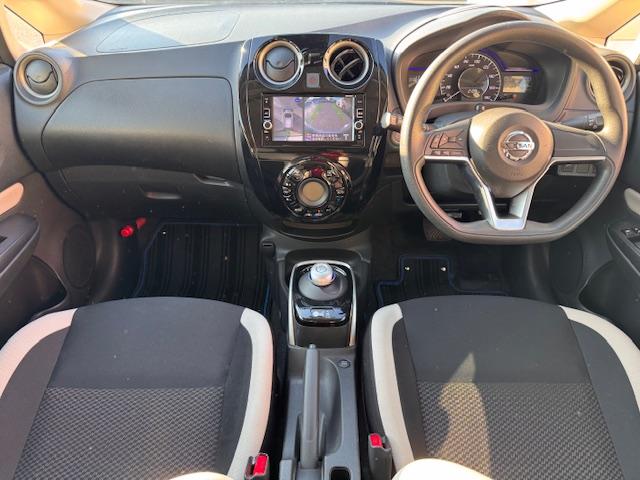 ノート ｅ－パワー　Ｘ　禁煙／ナビＴＶ／後期／ＬＥＤ／全周囲カメラ／障害物センサ／衝突軽減ブレーキ／オートライト／スマートキー／プッシュスタート／（8枚目）