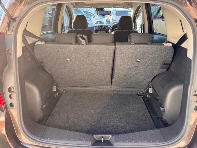 ノート ｅ－パワー　Ｘ　禁煙／ナビＴＶ／後期／ＬＥＤ／全周囲カメラ／障害物センサ／衝突軽減ブレーキ／オートライト／スマートキー／プッシュスタート／（14枚目）