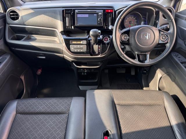 N-WGNカスタム G・Lパッケージ /黒半革/禁煙/ディスプレイオーディオ/TV/バックカメラ/HID/ドライブレコーダー/ETC/衝突軽減ブレーキ/レーダークルーズ(8枚目)