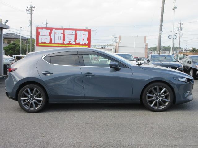ＭＡＺＤＡ３ファストバック １５Ｓツーリング　／禁煙／ディスプレイオーディオ／ＴＶ／Ｂｌｕｅｔｏｏｔｈ／ＬＥＤ／全周囲カメラ／衝突軽減ブレーキ／レーダークルーズ／スマートキー（26枚目）