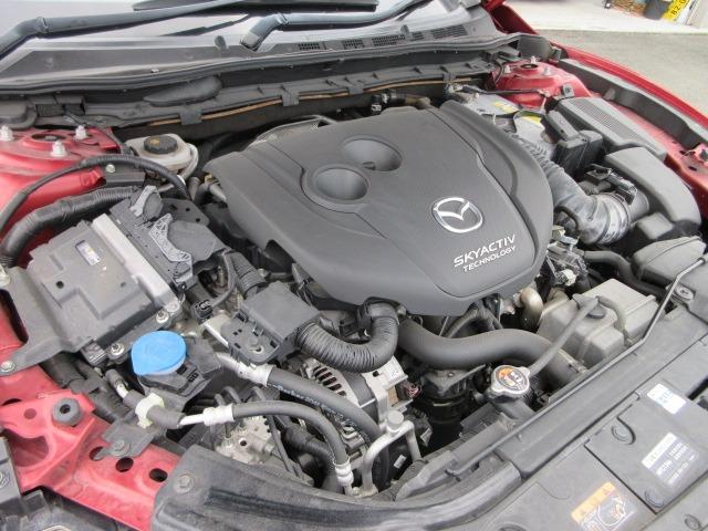 アテンザセダン ＸＤ　Ｌパッケージ　ＨＩＤ／衝突軽減ブレーキ／ＢＯＳＥスピーカー／前席シートヒータ／前席電動シート／レーダークルーズコントロール／スマートキー／プッシュスタート／（16枚目）