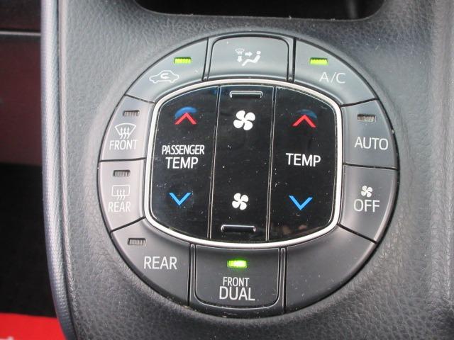 ヴォクシー ZS /ナビTV/両側電動スライド/禁煙/バックカメラ/HID/ETC/衝突軽減ブレーキ/スマートキー/DVD再/3列8人乗/イモビライザー(18枚目)