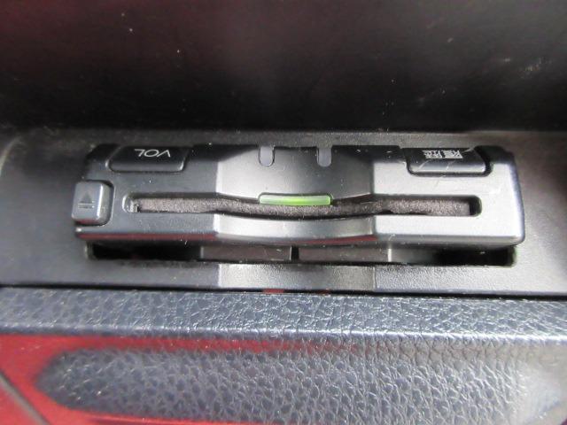 ヴォクシー ZS /ナビTV/両側電動スライド/禁煙/バックカメラ/HID/ETC/衝突軽減ブレーキ/スマートキー/DVD再/3列8人乗/イモビライザー(20枚目)