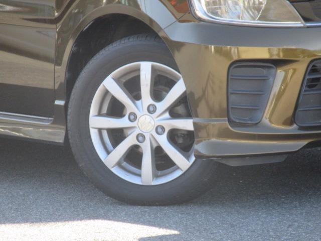 【タイヤについて】アルミホイールや、新品タイヤ、スタッドレスタイヤご相談承ります。