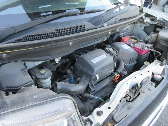 Ｎ－ＢＯＸカスタム Ｇ　ＳＳパッケージ　ツートン／両側電動スライド／ナビＴＶ／１オーナー／バックカメラ／ドライブレコーダー／ＨＩＤ／ＥＴＣ／前席シートヒータ／スマートキー／プッシュスタート／（17枚目）