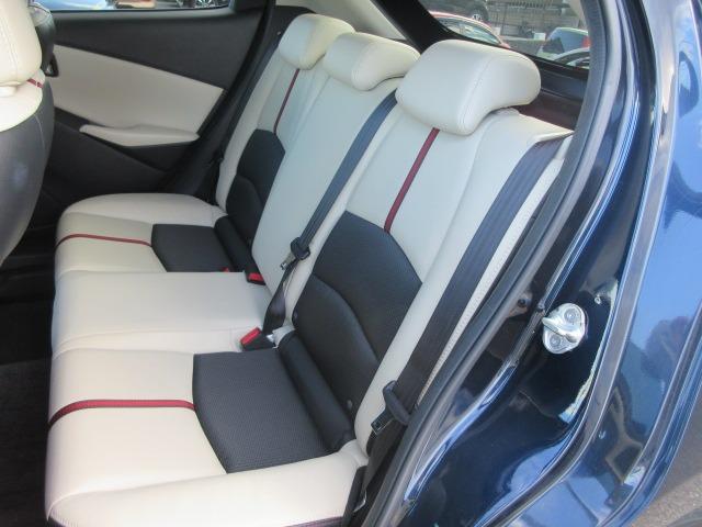 デミオ 13S Lパッケージ /半革/禁煙/ナビ/Bluetooth/LED/衝突軽減ブレーキ/スマートキー/イモビライザー/オートライト/オートエアコン(10枚目)