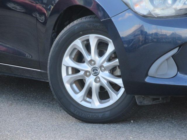 デミオ 13S Lパッケージ /半革/禁煙/ナビ/Bluetooth/LED/衝突軽減ブレーキ/スマートキー/イモビライザー/オートライト/オートエアコン(16枚目)