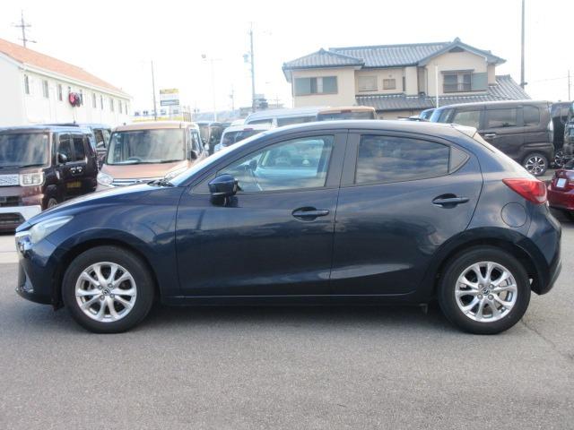 デミオ 13S Lパッケージ /半革/禁煙/ナビ/Bluetooth/LED/衝突軽減ブレーキ/スマートキー/イモビライザー/オートライト/オートエアコン(22枚目)