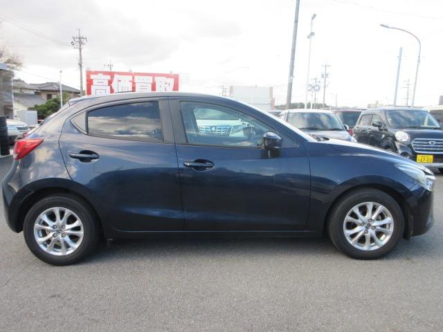 デミオ 13S Lパッケージ /半革/禁煙/ナビ/Bluetooth/LED/衝突軽減ブレーキ/スマートキー/イモビライザー/オートライト/オートエアコン(26枚目)