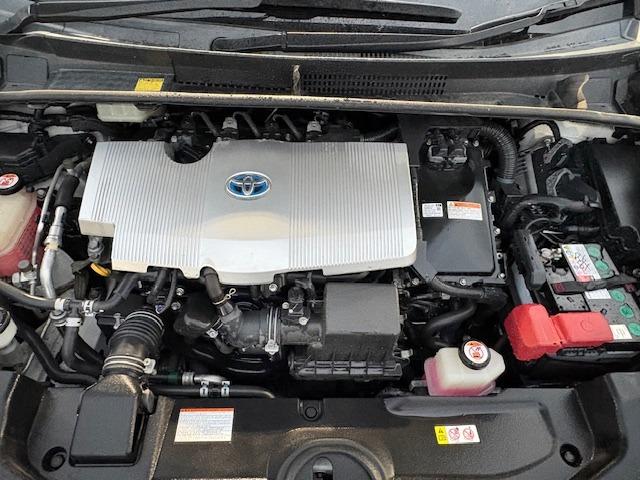 プリウス Sツーリングセレクション /黒革/禁煙/ナビTV/Bluetooth/LED/バックカメラ/ドライブレコーダー/ETC/前席シートヒーター/スマートキー/DVD再生(17枚目)