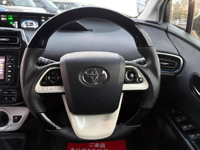 プリウス Sツーリングセレクション /黒革/禁煙/ナビTV/Bluetooth/LED/バックカメラ/ドライブレコーダー/ETC/前席シートヒーター/スマートキー/DVD再生(19枚目)